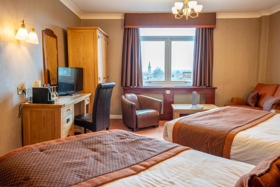 דומפריס Cairndale Hotel & Spa מראה חיצוני תמונה