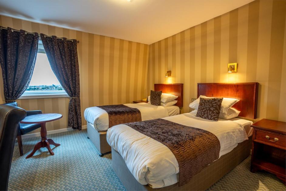 דומפריס Cairndale Hotel & Spa מראה חיצוני תמונה