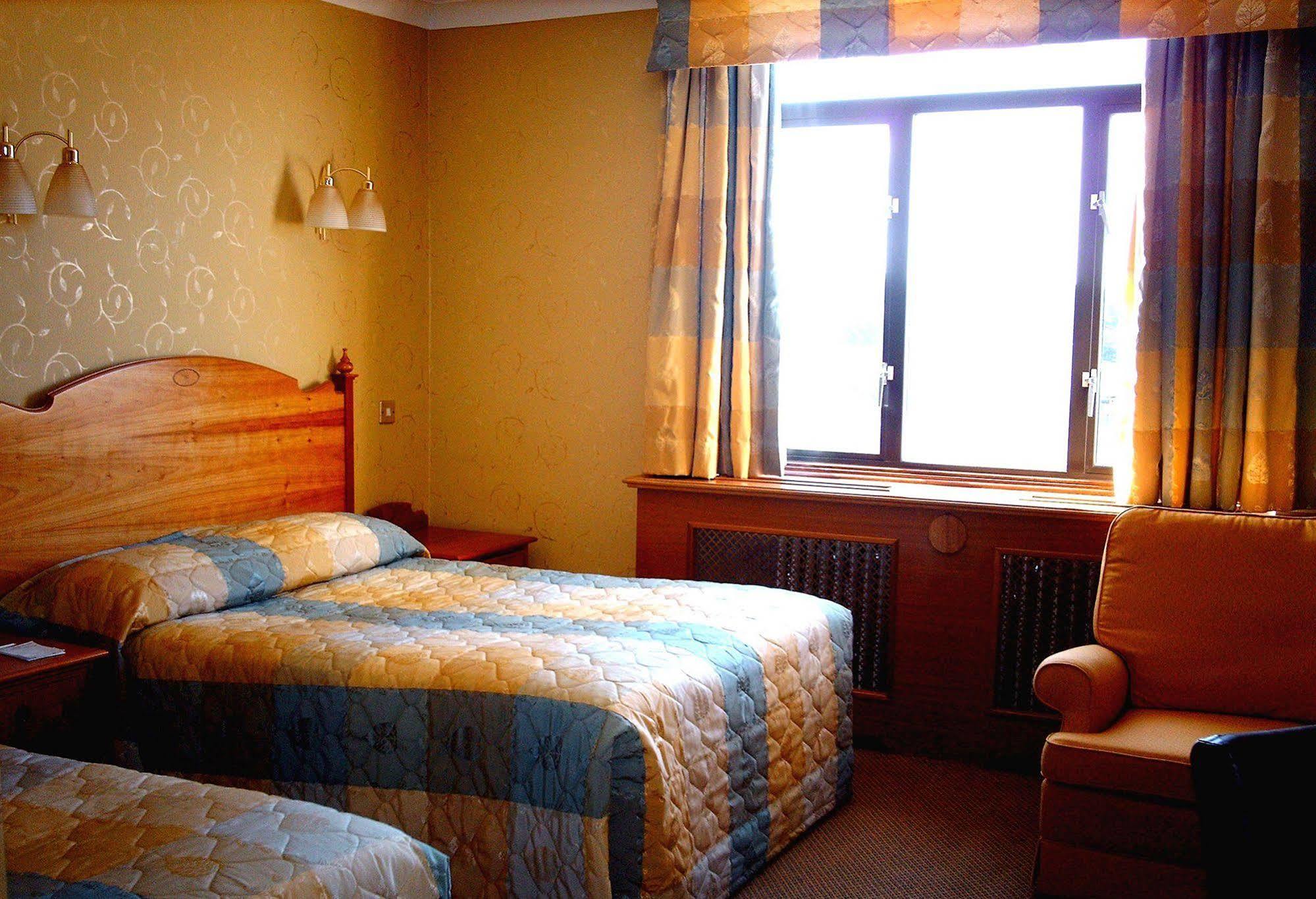 דומפריס Cairndale Hotel & Spa מראה חיצוני תמונה